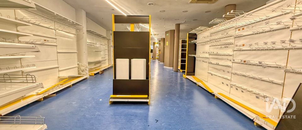 Shop / premises commercial of 395 m² in Ciudad Real (13001)