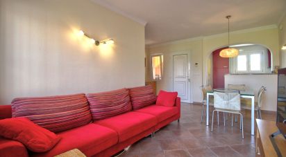 Piso 3 habitaciones de 77 m² en Oliva (46780)