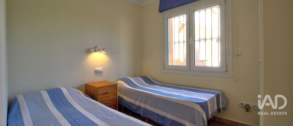 Piso 3 habitaciones de 77 m² en Oliva (46780)