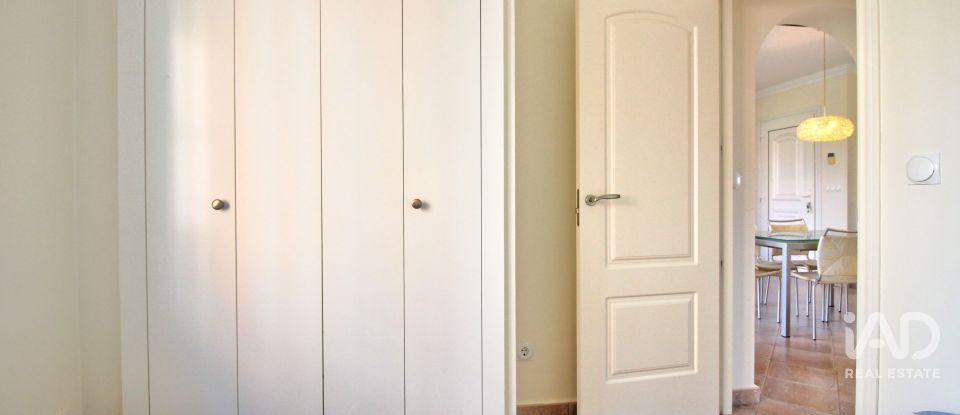 Piso 3 habitaciones de 77 m² en Oliva (46780)