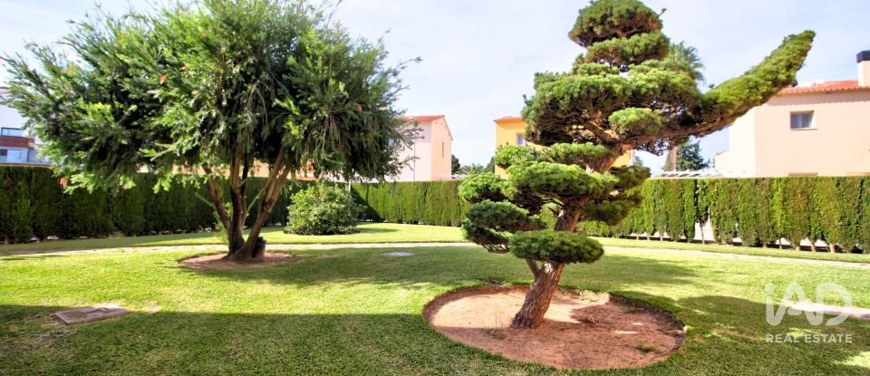 Piso 3 habitaciones de 77 m² en Oliva (46780)