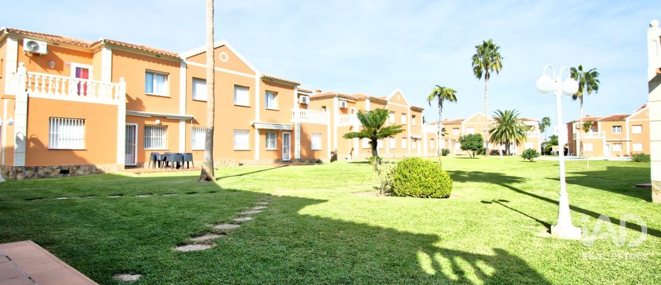 Piso 3 habitaciones de 77 m² en Oliva (46780)