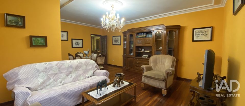 Châlet 3 chambres de 320 m² à Vilanova de Arousa (36620)