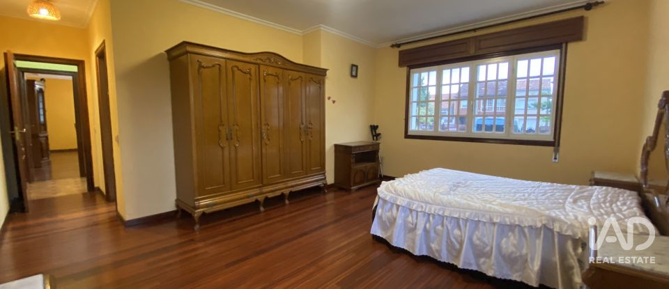 Châlet 3 chambres de 320 m² à Vilanova de Arousa (36620)