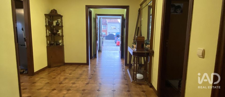 Châlet 3 chambres de 320 m² à Vilanova de Arousa (36620)