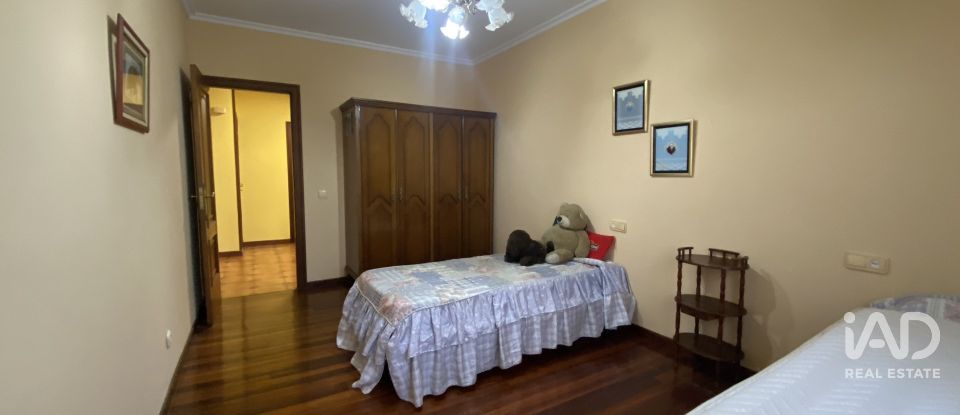 Châlet 3 chambres de 320 m² à Vilanova de Arousa (36620)