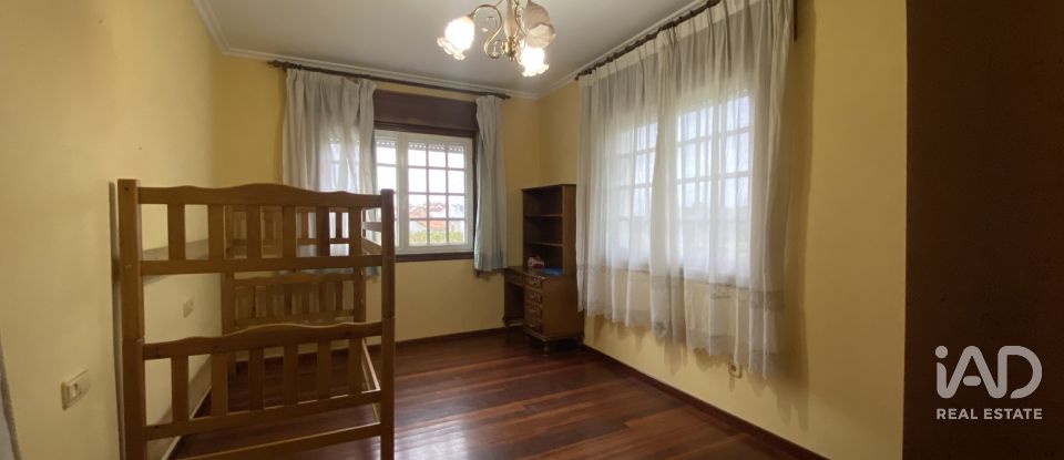 Châlet 3 chambres de 320 m² à Vilanova de Arousa (36620)