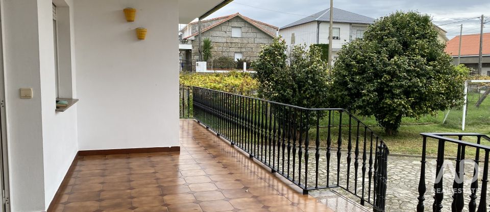 Châlet 3 chambres de 320 m² à Vilanova de Arousa (36620)