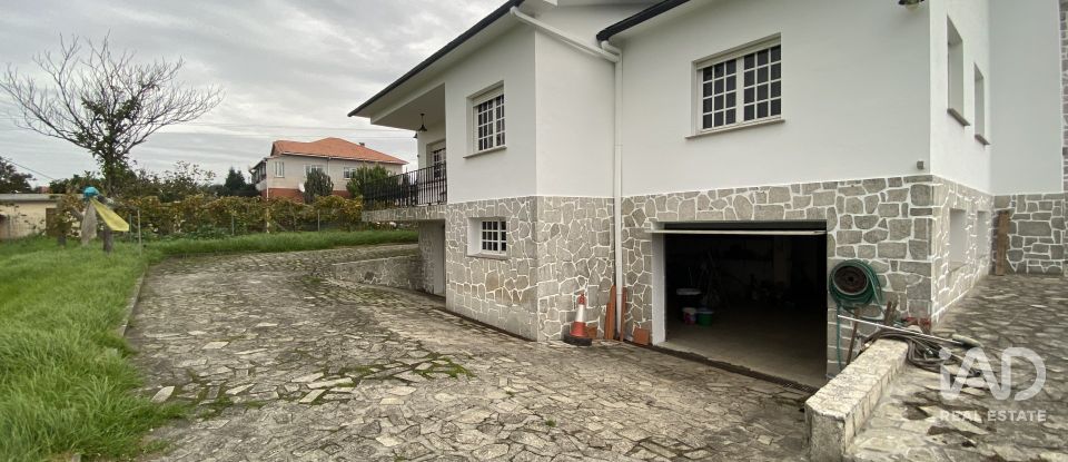 Châlet 3 chambres de 320 m² à Vilanova de Arousa (36620)