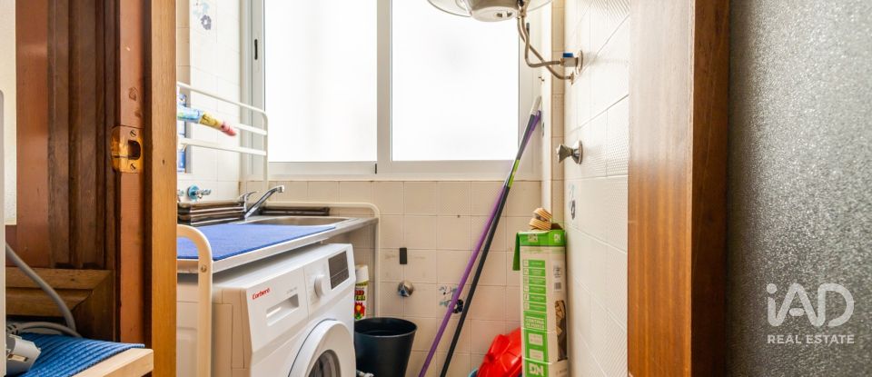 Pis 3 habitacions de 95 m² a Torrevieja (03185)