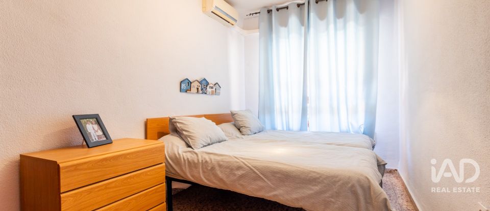 Pis 3 habitacions de 95 m² a Torrevieja (03185)