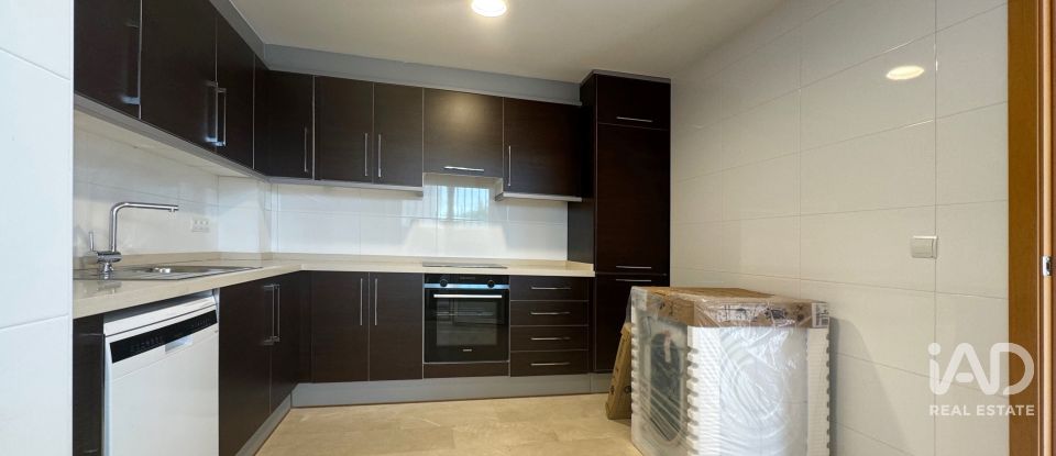 Piso 2 habitaciones de 130 m² en Pego (03780)