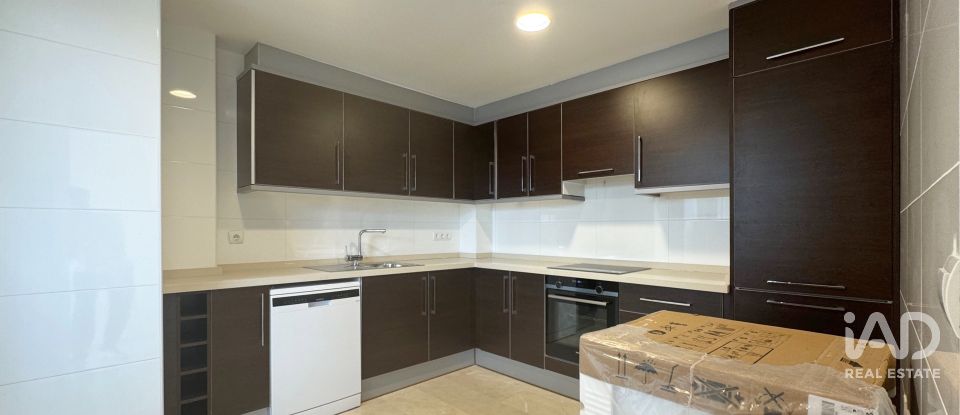 Piso 2 habitaciones de 130 m² en Pego (03780)