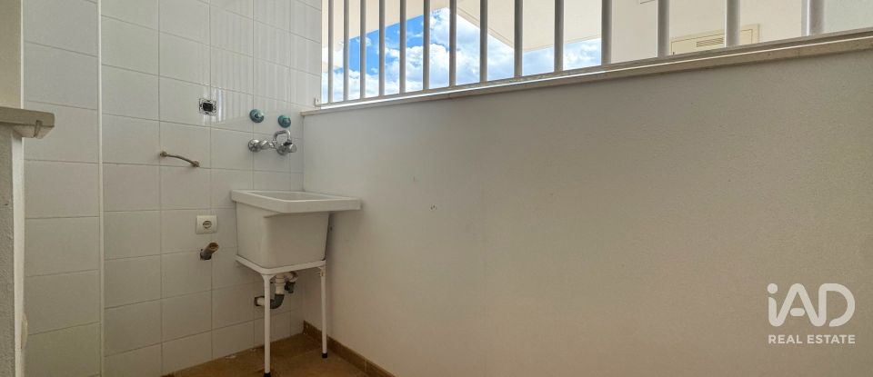 Piso 2 habitaciones de 130 m² en Pego (03780)