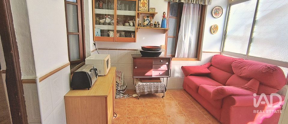 Casa 5 habitacions de 250 m² a Alicante/Alacant (03699)