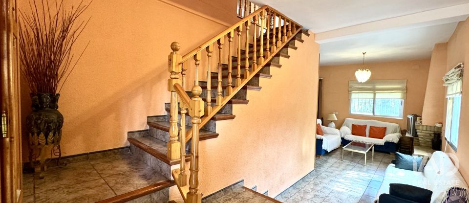 Chalet 4 habitaciones de 170 m² en Riba-Roja de Turia (46190)