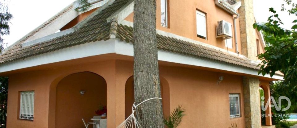 Chalet 4 habitaciones de 170 m² en Riba-Roja de Turia (46190)