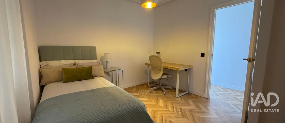 Pis 4 habitacions de 160 m² a Alicante/Alacant (03002)