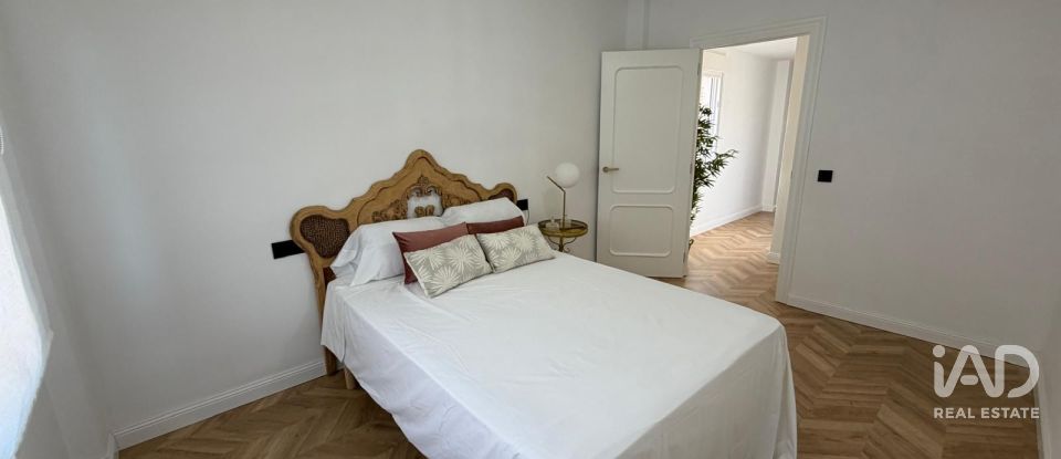 Pis 4 habitacions de 160 m² a Alicante/Alacant (03002)