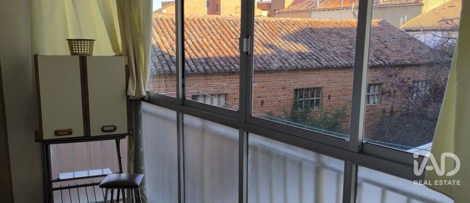 Piso 3 habitaciones de 108 m² en Valencia de Don Juan (24200)