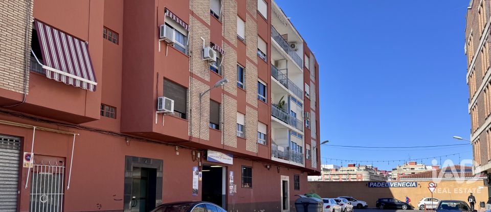 Pis 3 habitacions de 64 m² a Alzira (46600)