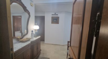 Pis 3 habitacions de 185 m² a Torrevieja (03181)