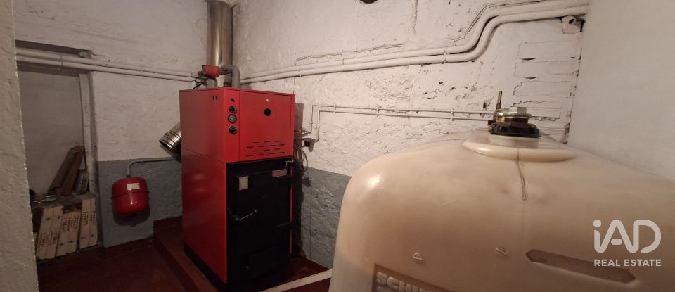 Casa señorial 4 habitaciones de 630 m² en La Puebla de Castro (22435)