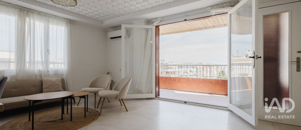 Piso 3 habitaciones de 110 m² en Torrevieja (03185)