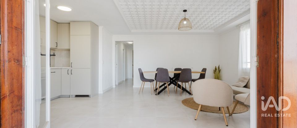 Piso 3 habitaciones de 110 m² en Torrevieja (03185)