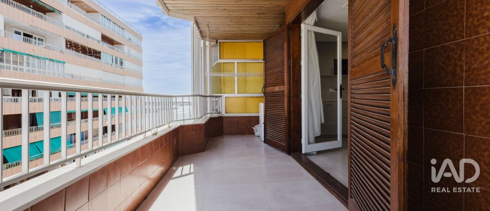 Piso 3 habitaciones de 110 m² en Torrevieja (03185)
