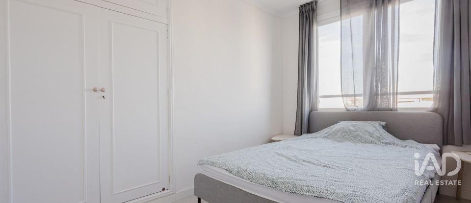 Piso 3 habitaciones de 110 m² en Torrevieja (03185)