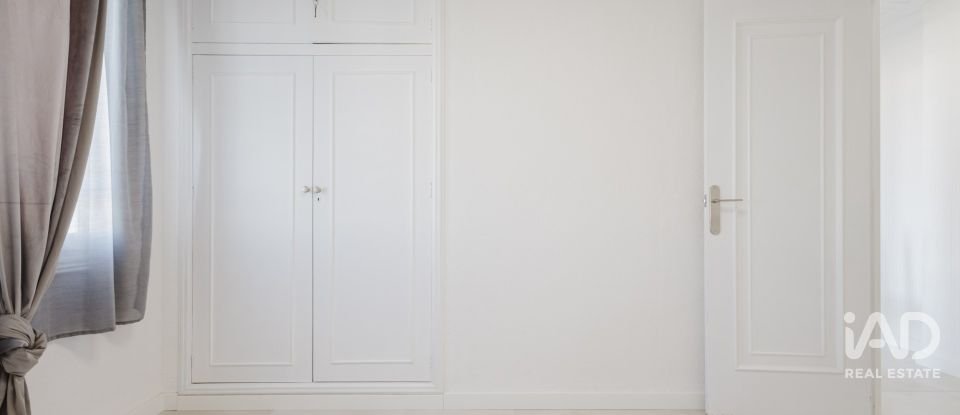 Piso 3 habitaciones de 110 m² en Torrevieja (03185)