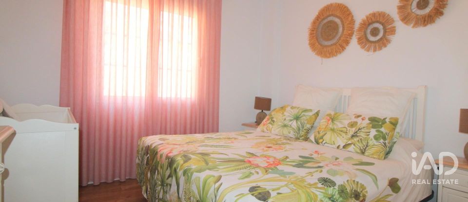 Apartment 3 bedrooms of 87 m² in Torrevieja (03185)