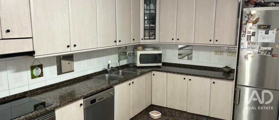 Casa 5 habitaciones de 300 m² en Argentona (08310)