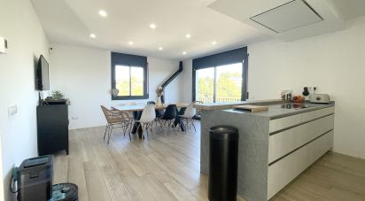 House 3 bedrooms of 217 m² in Rubí (08191)