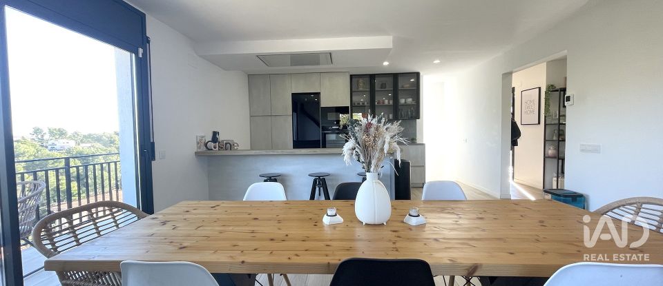 Casa 3 habitaciones de 217 m² en Rubí (08191)