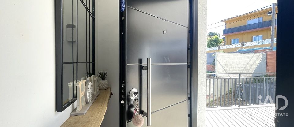 Casa 3 habitaciones de 217 m² en Rubí (08191)