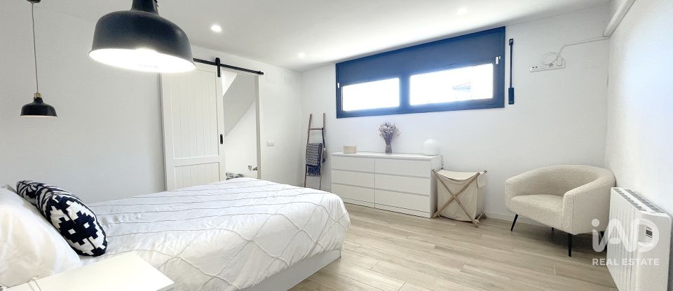 Casa 3 habitaciones de 217 m² en Rubí (08191)