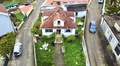 House 5 bedrooms of 122 m² in Laxe (15117)