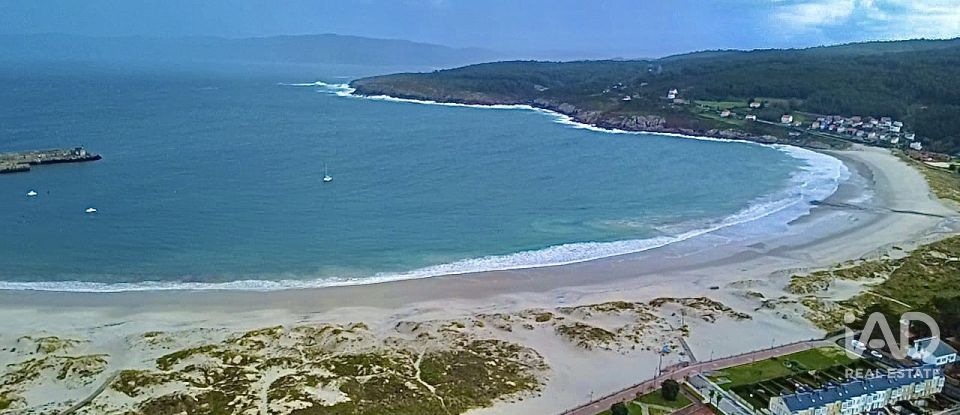 House 5 bedrooms of 122 m² in Laxe (15117)