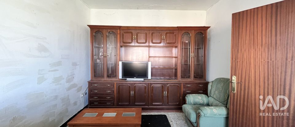 House 5 bedrooms of 122 m² in Laxe (15117)