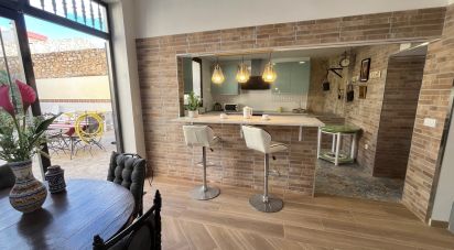 House 9 bedrooms of 423 m² in Oropesa/Oropesa del Mar (12594)