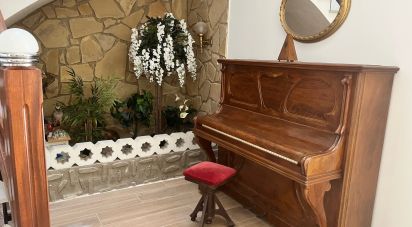 House 9 bedrooms of 423 m² in Oropesa/Oropesa del Mar (12594)