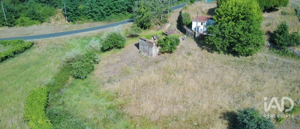 Terrain à bâtir de 3 634 m² à Paradela (36685)