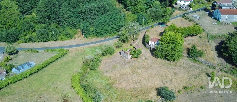 Terrain à bâtir de 3 634 m² à Paradela (36685)