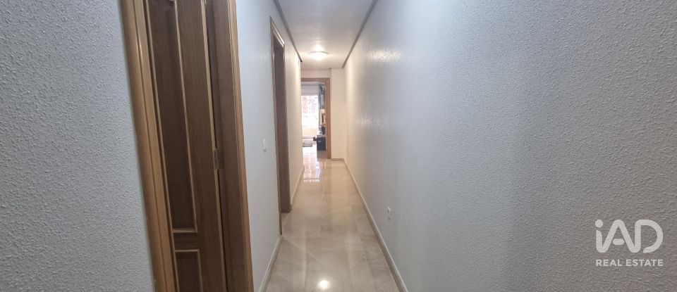 Piso 3 habitaciones de 110 m² en Torrevieja (03181)