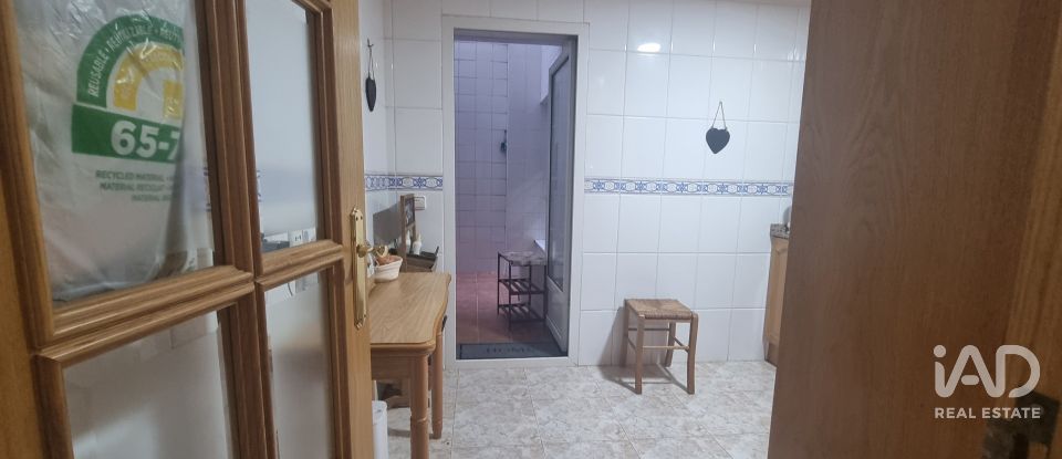 Piso 3 habitaciones de 110 m² en Torrevieja (03181)