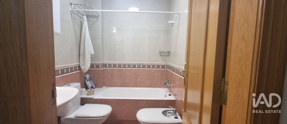 Piso 3 habitaciones de 110 m² en Torrevieja (03181)