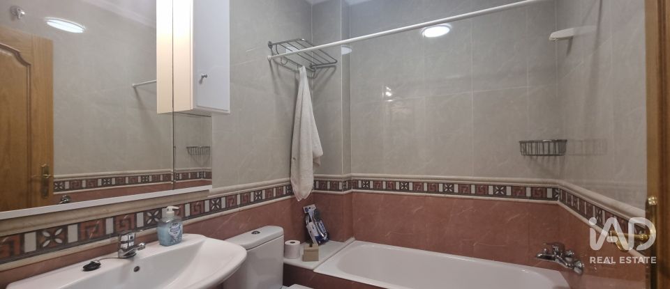 Piso 3 habitaciones de 110 m² en Torrevieja (03181)