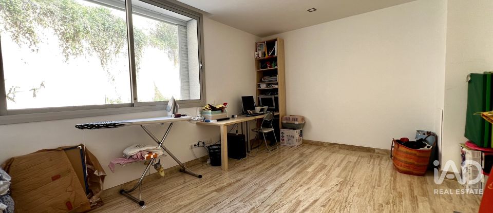 Casa rural 6 habitaciones de 471 m² en Cabrils (08348)